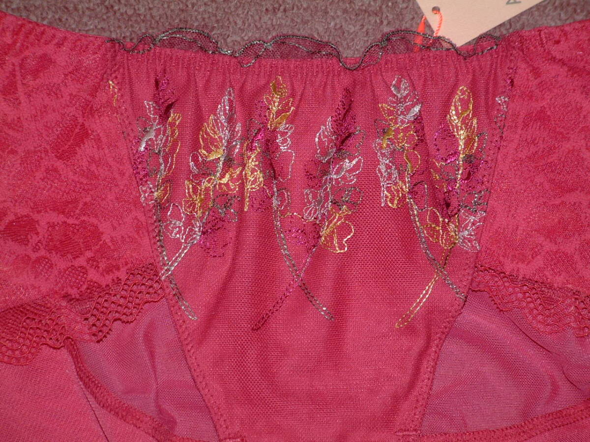 ★M★送料込み★定価2860円★トリンプ プチヒップアップ ボーイズレングス アモスタイル 25thアニバーサリーコレクション AMST1444 PT M020_画像2