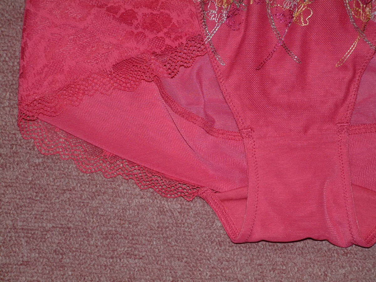 ★M★送料込み★定価2860円★トリンプ プチヒップアップ ボーイズレングス アモスタイル 25thアニバーサリーコレクション AMST1444 PT M020_画像4