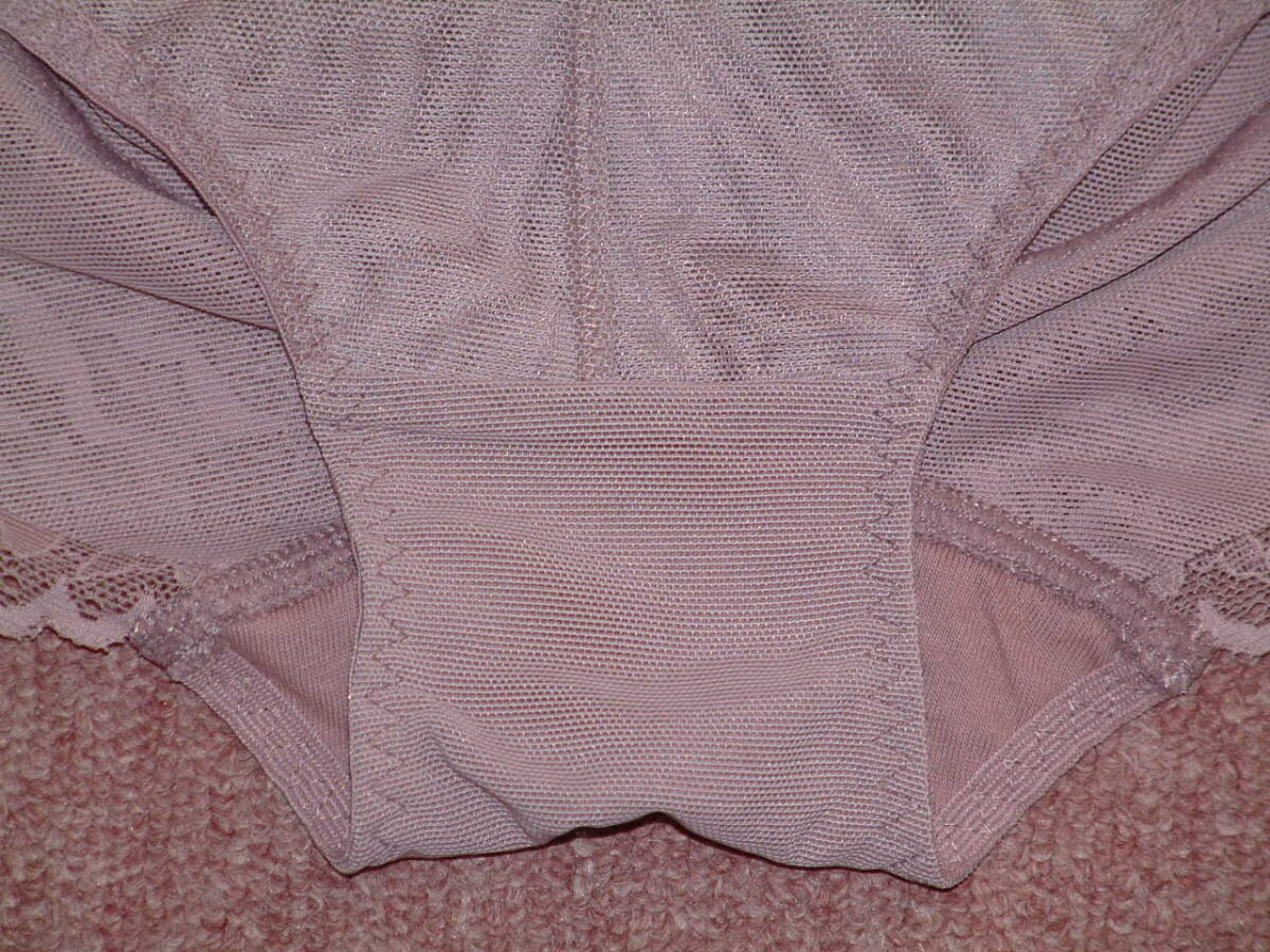 ★送料込み★定価2970円◆トリンプ アモスタイル プチフラットタミー はきこみ深めショーツ Mサイズ AMST1428 Maxi JX M022_画像5