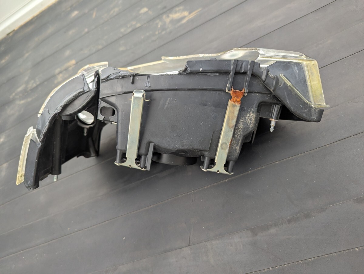 レンズ割れあり欠損あり 右ヘッドライト ハロゲン ハイゼットトラック ダイハツ　S510P W2714_画像2