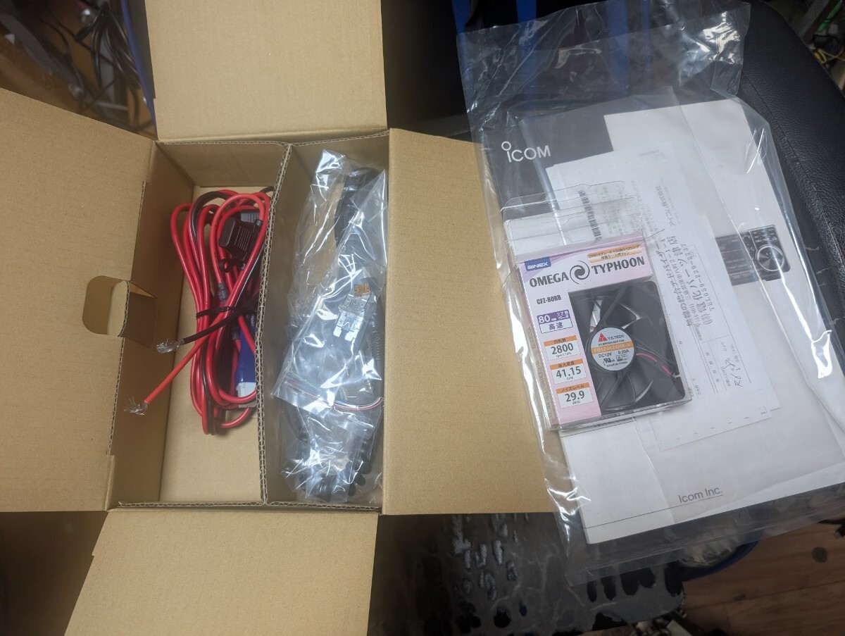 IC-7300 静音ファン+キャリングハンドル(MB-123)付き_画像2