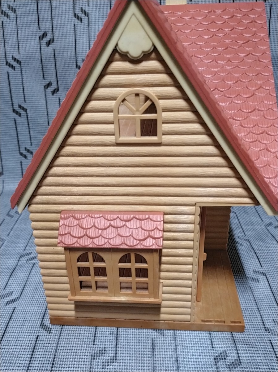 中古品◆シルバニアファミリー 　お家【はじめましてのシルバニアファミリーの丸太のお家＆付属品セット】◆元箱無し_画像6