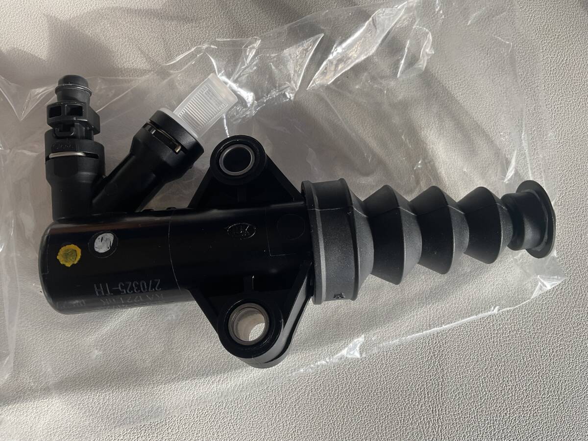 未使用/正規純正部品　アバルト124スパイダー1.4 6MT 純正/クラッチレリーズシリンダー_画像2