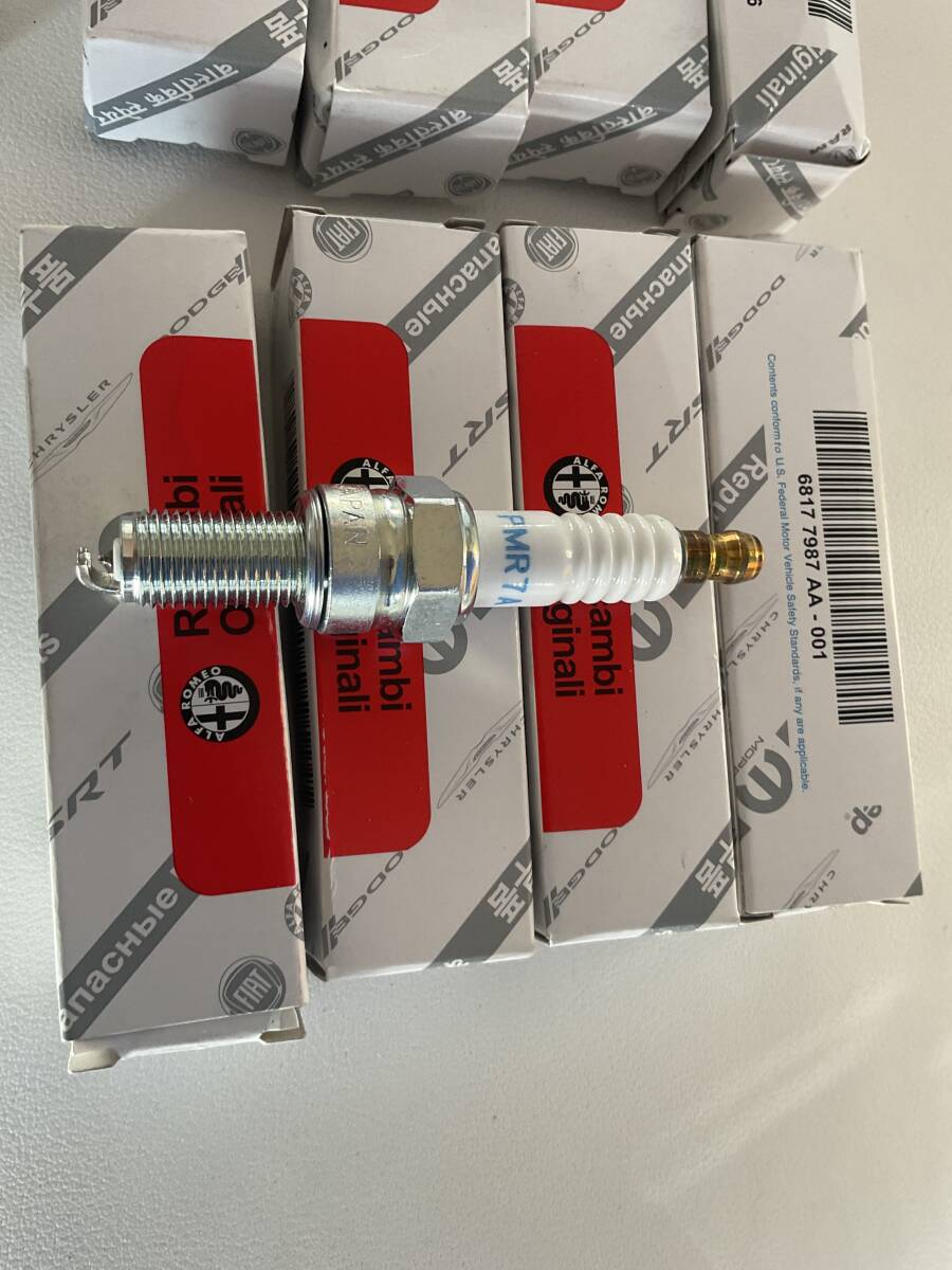 未使用/正規純正部品　アルファロメオ　2.0TS/ツインスパークエンジン　NGK純正スパークプラグ メイン/サブ1台分_画像3