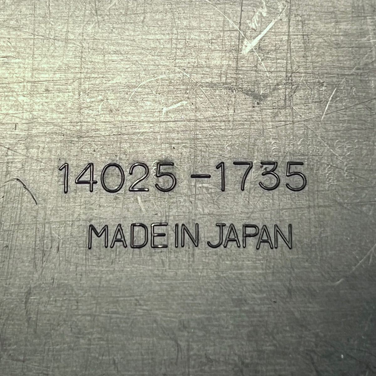 ★GPZ400R GPZ600R　純正　ヘッドライトバルブカバー　アッパーカウル下のカバー　14025-1735 《送料無料》_画像4