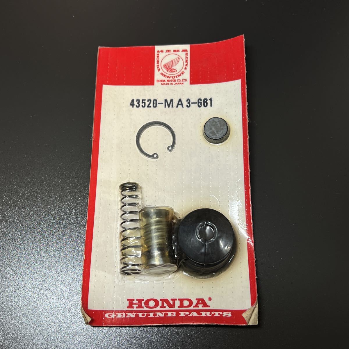 ★未使用 CBX400F CBX550F CB750F VF400F VF750F　純正　リアマスターシリンダー ピストンキット　43520-MA3-661《送料無料》_画像1
