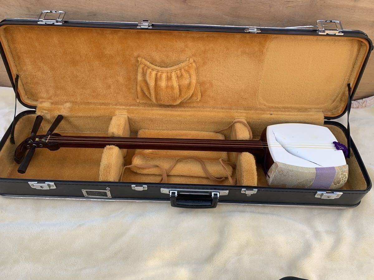 三味線　美品　和楽器　弦楽器　ハードケース付　中古_画像1