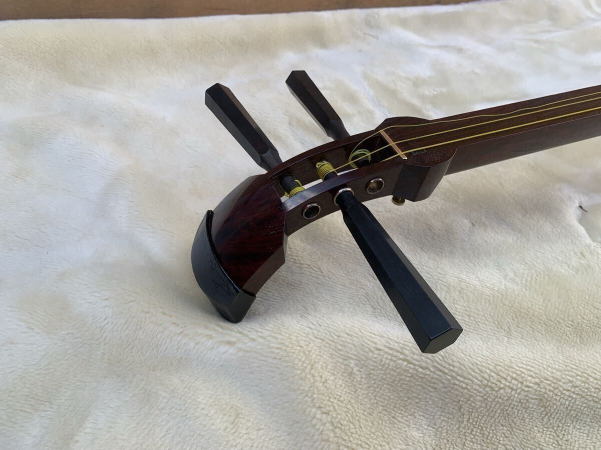三味線　美品　和楽器　弦楽器　ハードケース付　中古_画像3