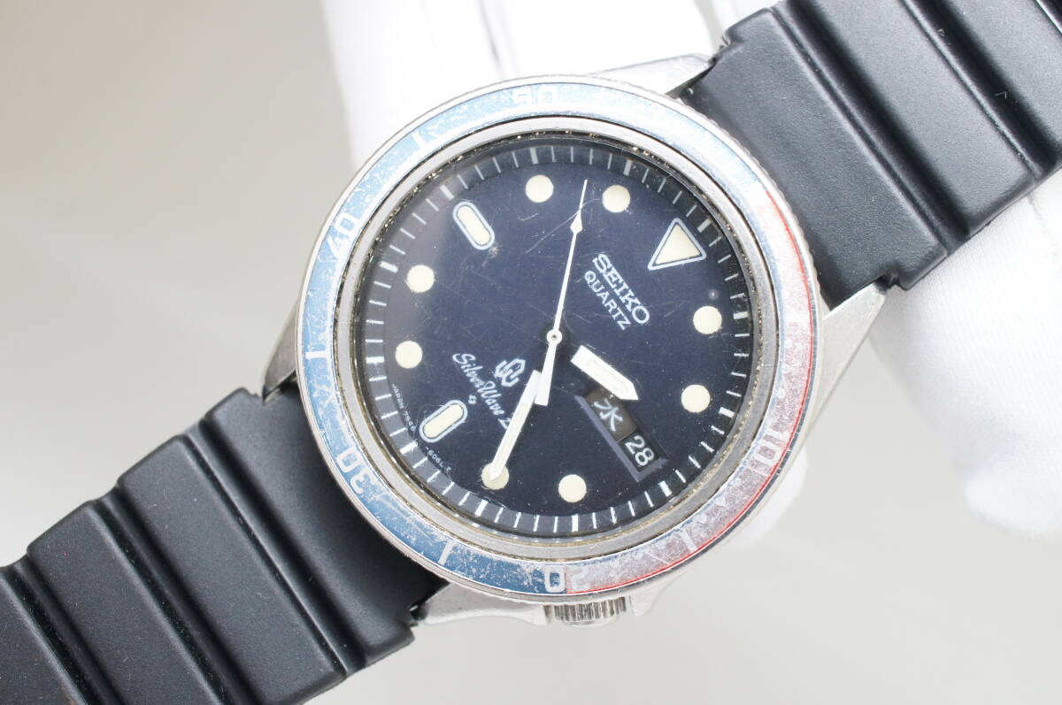 K9●作動良好 SEIKO セイコー SilverWave Z シルバーウェーブZ ダイバー 1978年製 7546-606A デイデイト メンズ腕時計 シルバー クォーツの画像2