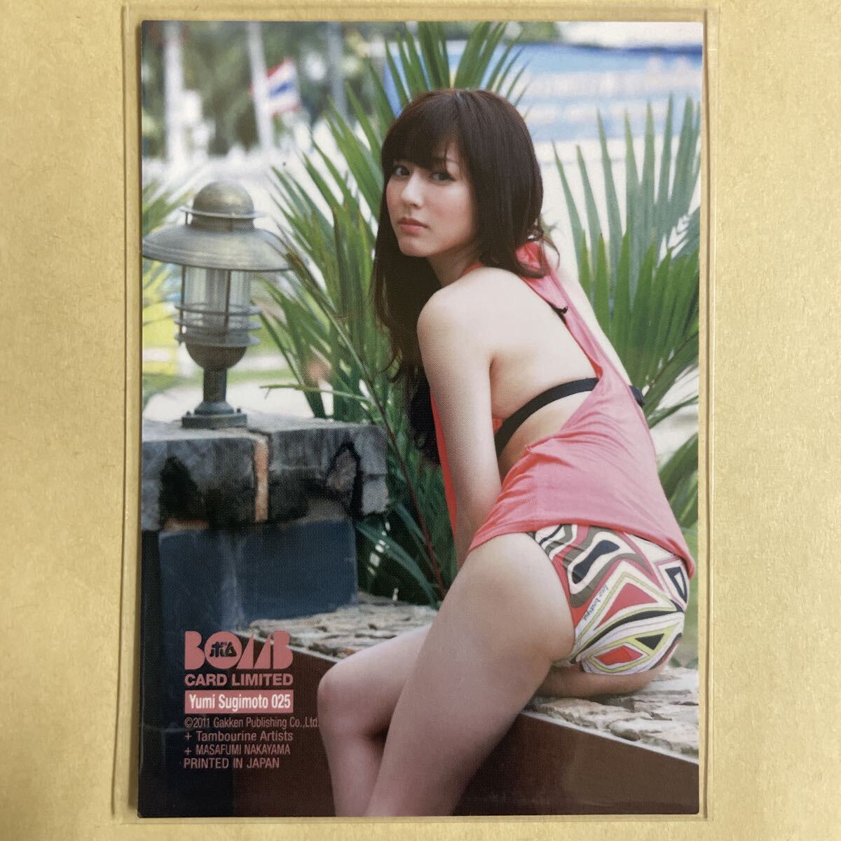  криптомерия штук в наличии прекрасный 2011bom коллекционные карточки идол gravure карта купальный костюм бикини 025 звезда коллекционная карточка BOMB Engine Sentai Go-onger 