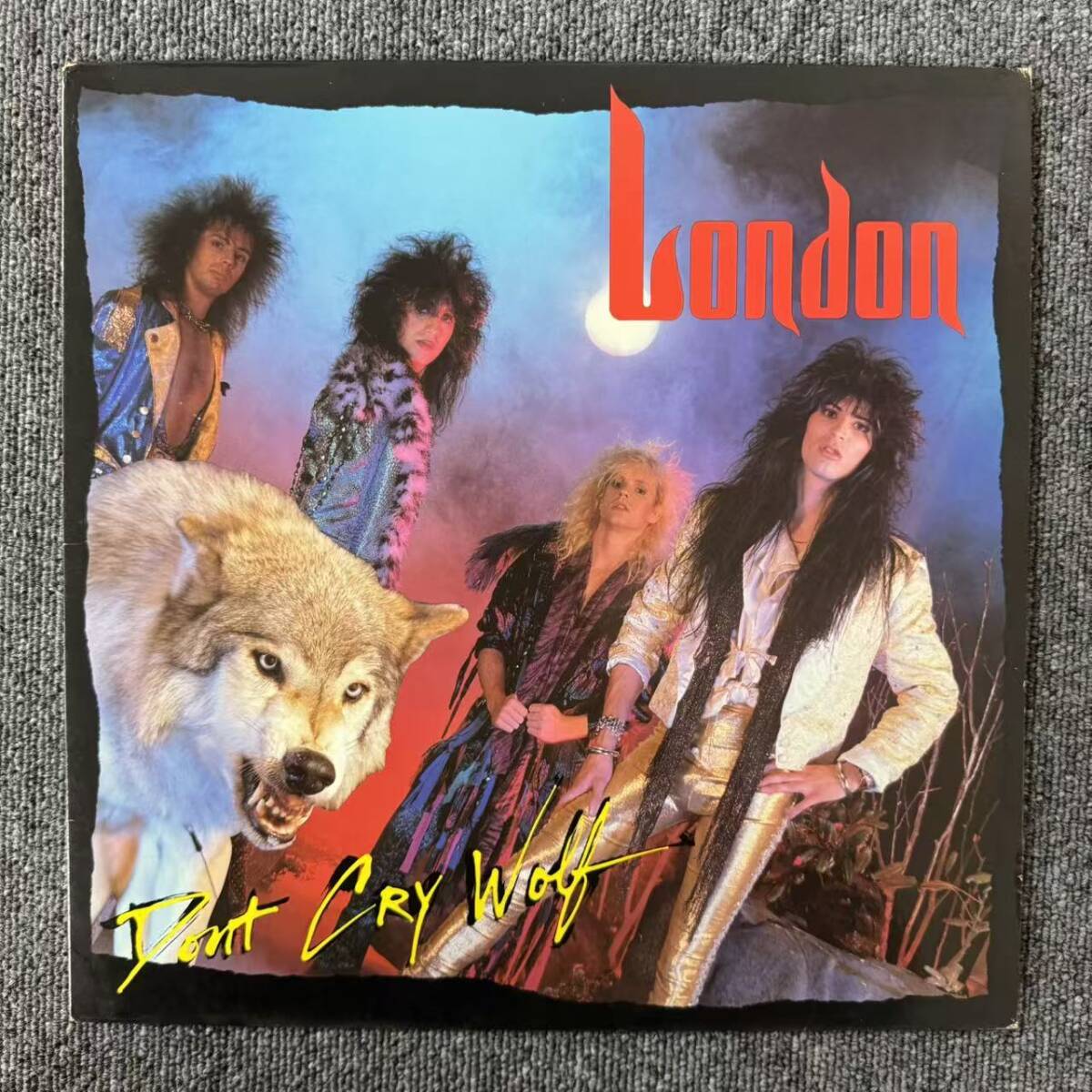 London (6)「Don't Cry Wolf」LP（12インチ）/Metalhead Records(MHLP-102)/洋楽ロック/SNJ112705_画像1