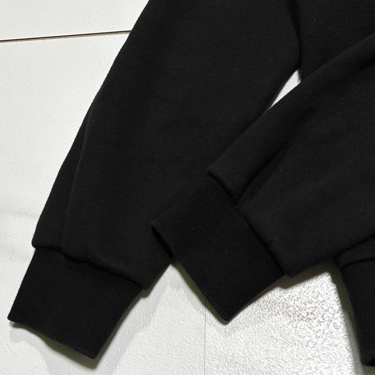 極美品/ Lサイズ DOLCE&GABBANA ドルチェアンドガッバーナ パーカー ジップアップ 刻印ロゴプレート ブラック 黒 50サイズ_画像6