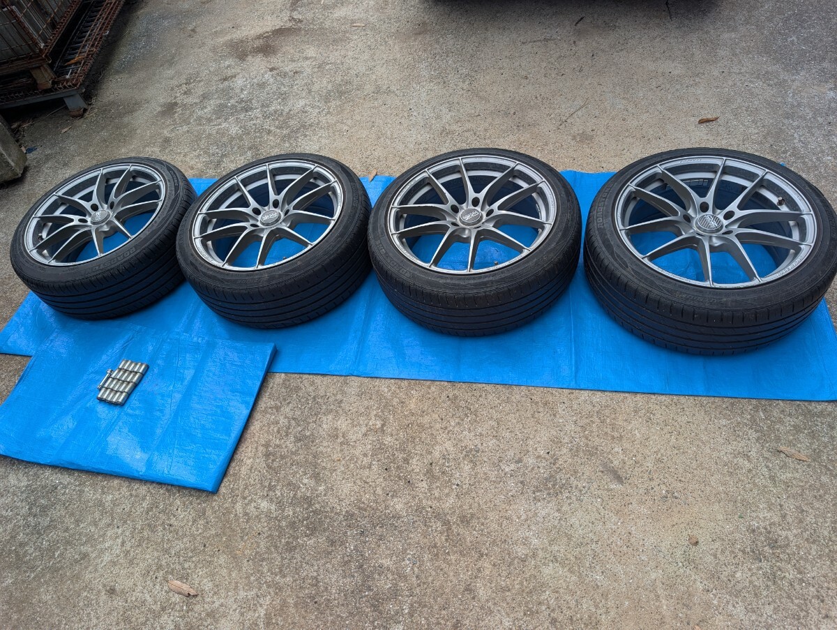 O.Z Racing LEGGERA 18inch 8J +48 5H PCD114.3 タイヤ付215/45R18 _画像1