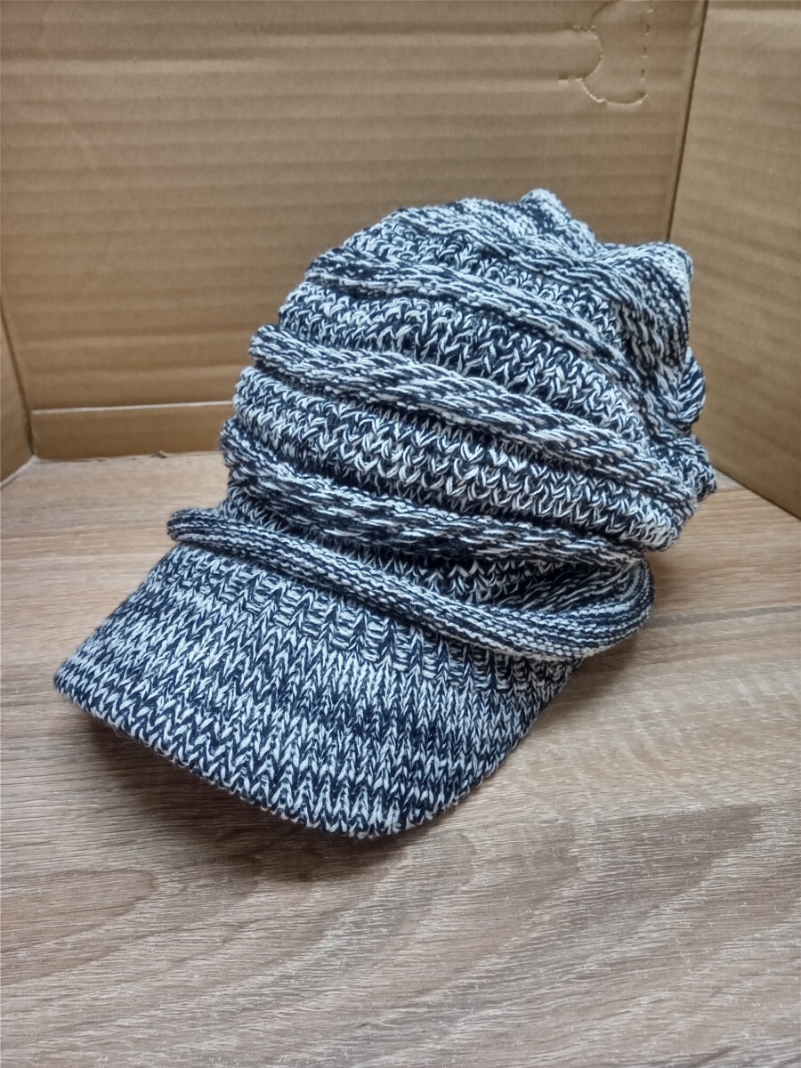 【送料無料 即決】(新品)ニットキャス / ニット キャスケット / ツバ付きニット (白黒ミックスカラー)帽子 / 男女兼用 秋冬春 ニット帽_画像1