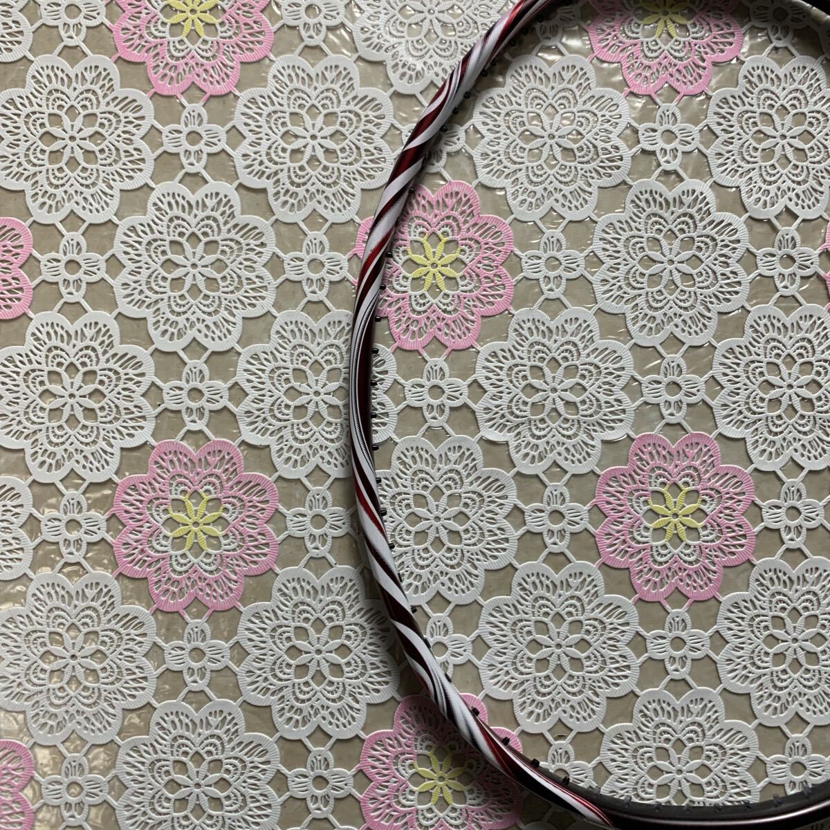 yonex astrox100zz 4U5 バドミントンラケット ダーククレナイ_画像3