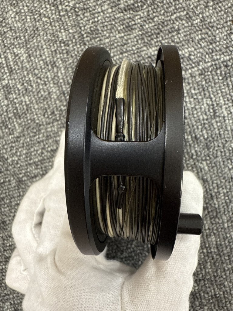 vUFM UEDA CANTATA 2400 Ueda fly reel can ta-ta2400 KB210151