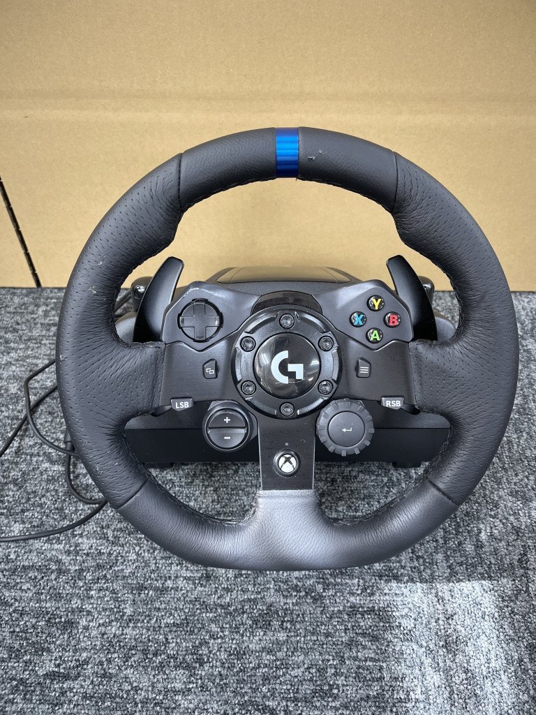 ☆ Logitech G923 for Xbox One and PC レーシングホイール 動作未確認 TK210538_画像2