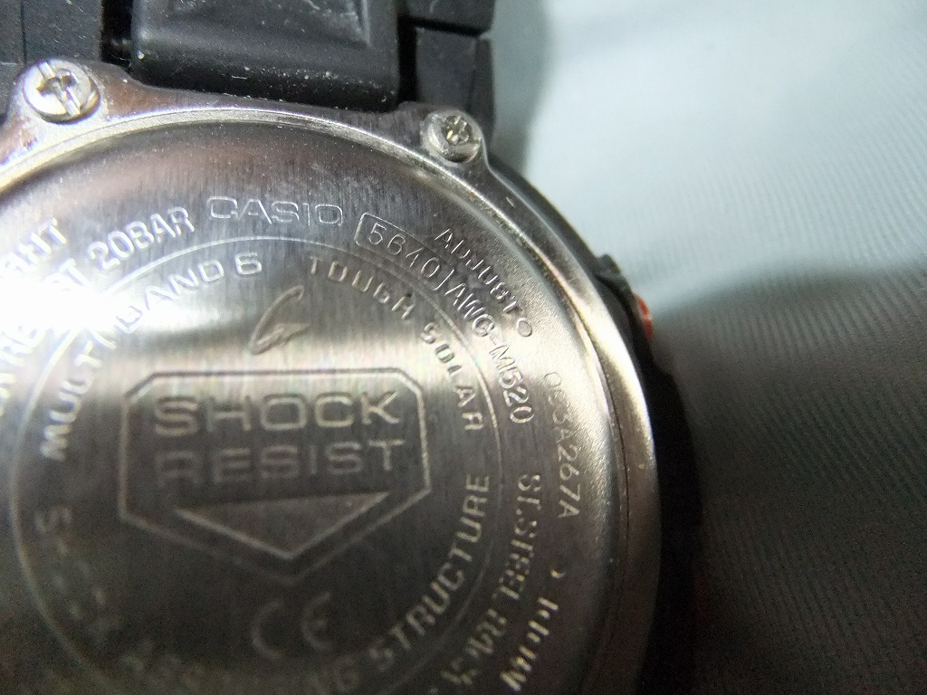 ■美品■カシオ G-SHOCK AWM-500D-1A8 & G-SHOCK AWG-M520-1AJF_画像4