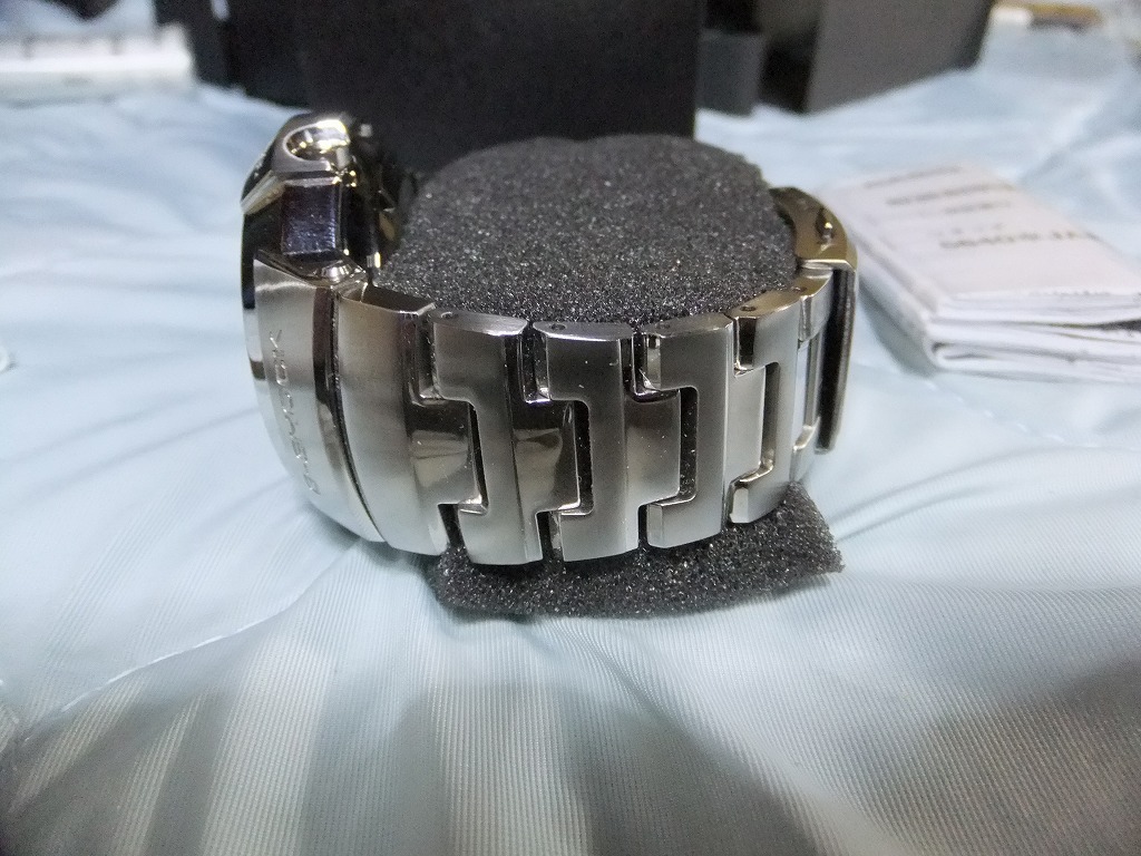 ■美品■カシオ G-SHOCK AWM-500D-1A8 & G-SHOCK AWG-M520-1AJF_画像8