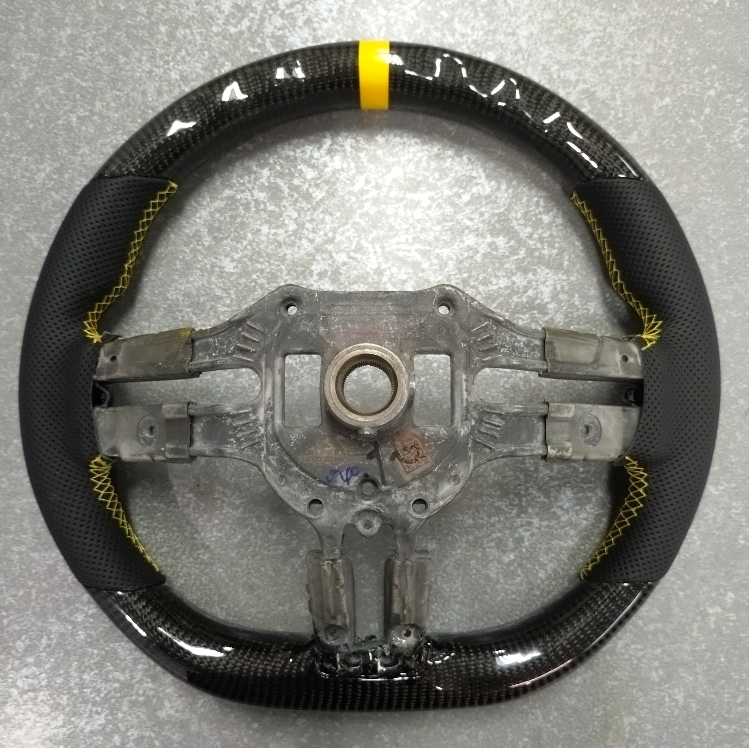 ★特注未使用品★リアルカーボン&パンチングレザーステアリング本体★適合車種：ベンツ/W206、W223、W213、W238、W177、W257、W297、EQS_画像4