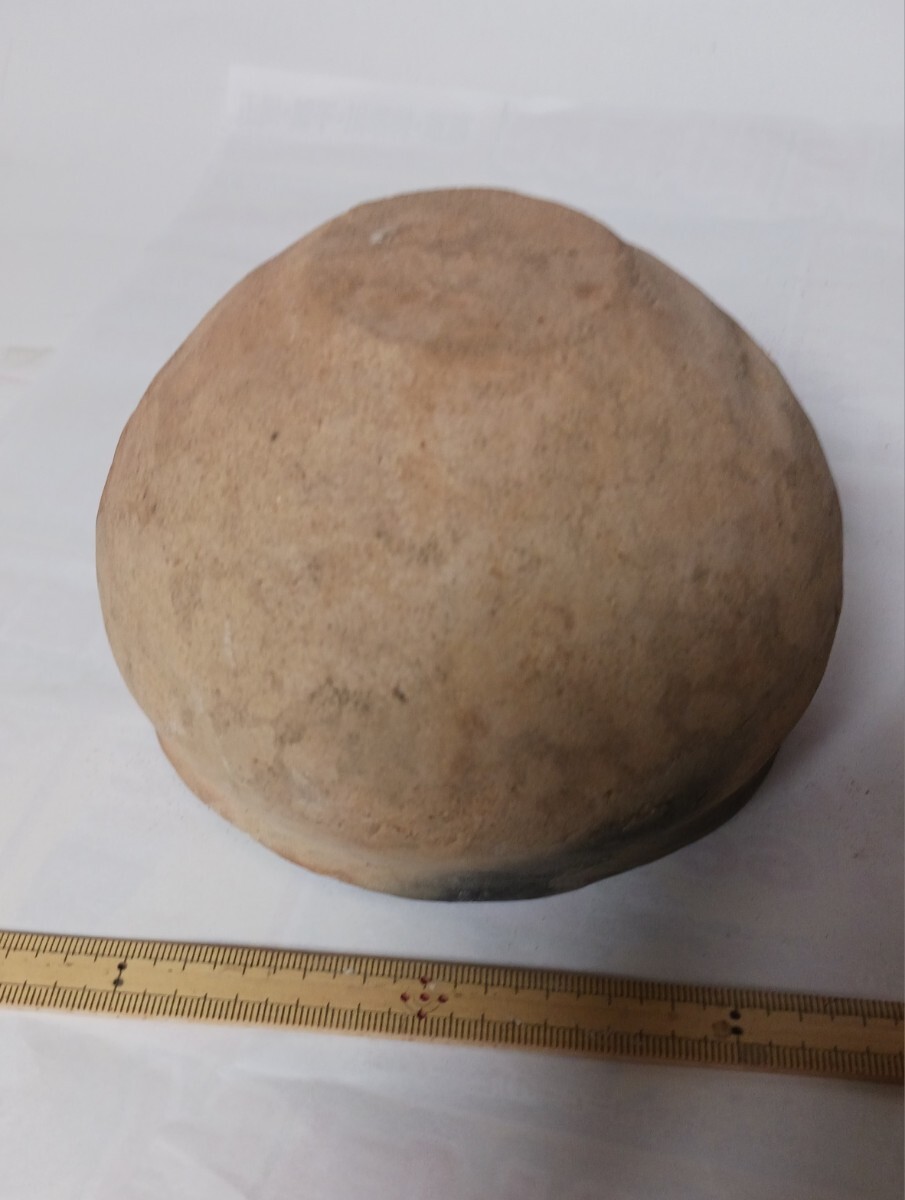 弥生土器椀　ほぼ完品　弥生土器　椀　浅鉢（？）　平底　黒斑　内面黒色（仕上げもしくは使用痕）弥生時代　後期 　関西地方_画像10