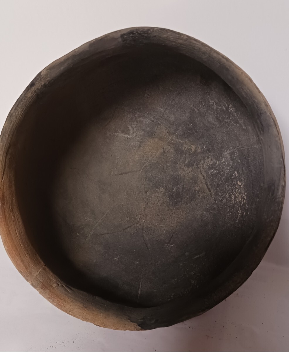弥生土器椀　ほぼ完品　弥生土器　椀　浅鉢（？）　平底　黒斑　内面黒色（仕上げもしくは使用痕）弥生時代　後期 　関西地方_画像9