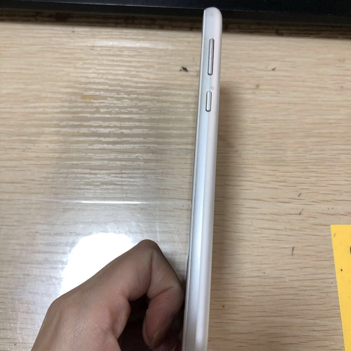 903 動作品 AQUOS sense SH-01K docomo ホワイト_画像5