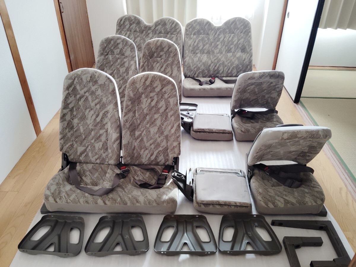 ■送料込■即決 三菱ふそう ローザ BE63DG 純正 後部座席 リアシート 運転席側 助手席側 補助席 最後列 マイクロ 12席分セット 204_画像1