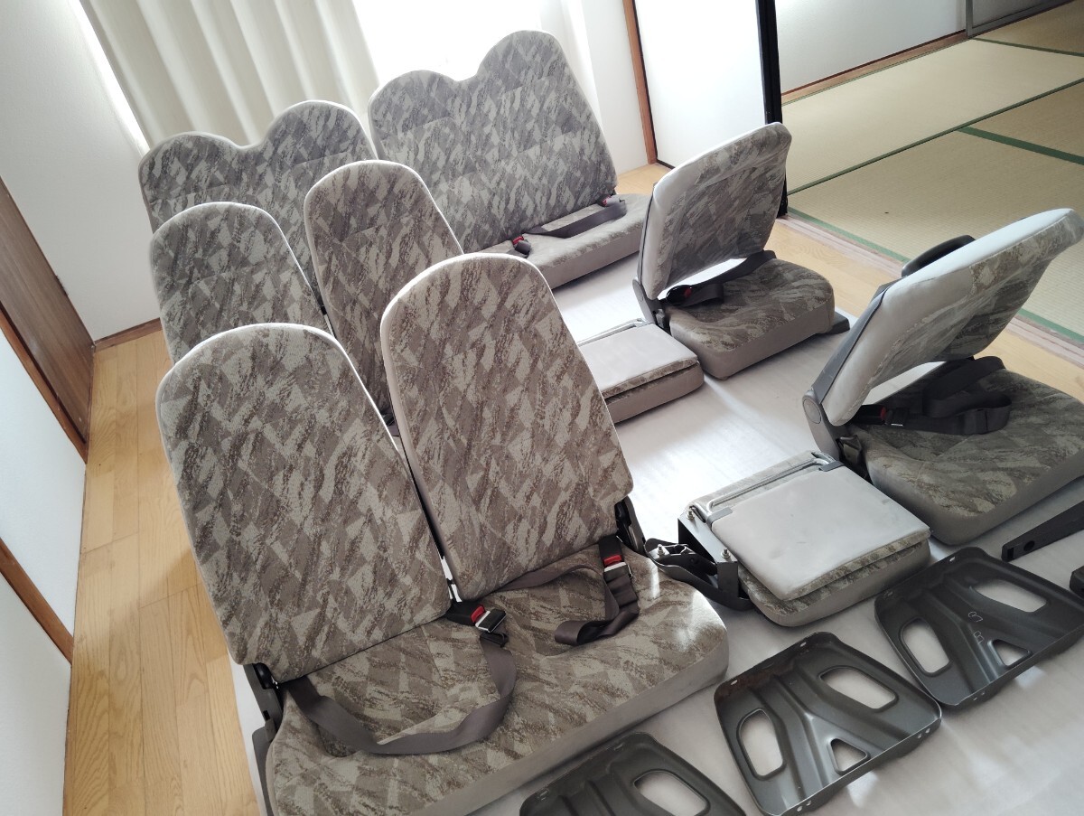 ■送料込■即決 三菱ふそう ローザ BE63DG 純正 後部座席 リアシート 運転席側 助手席側 補助席 最後列 マイクロ 12席分セット 204_画像2