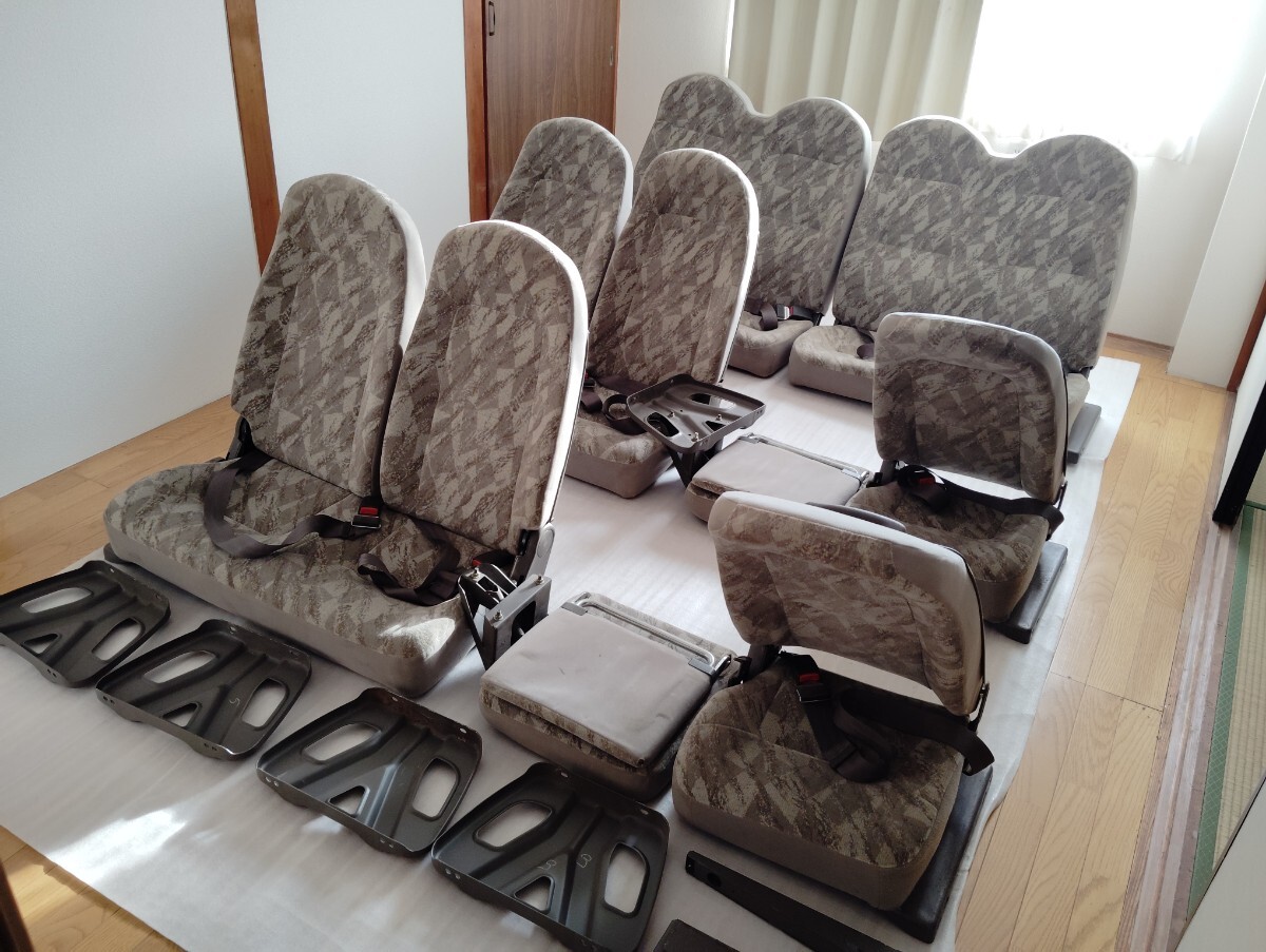 ■送料込■即決 三菱ふそう ローザ BE63DG 純正 後部座席 リアシート 運転席側 助手席側 補助席 最後列 マイクロ 12席分セット 204_画像3