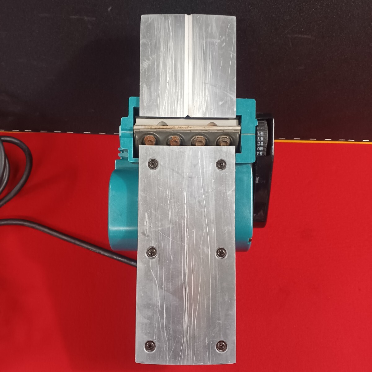 makita マキタ 電動カンナ 1911B 有効切削幅110mm 簡易動作確認済み 現状品 電動工具 DIY _画像8