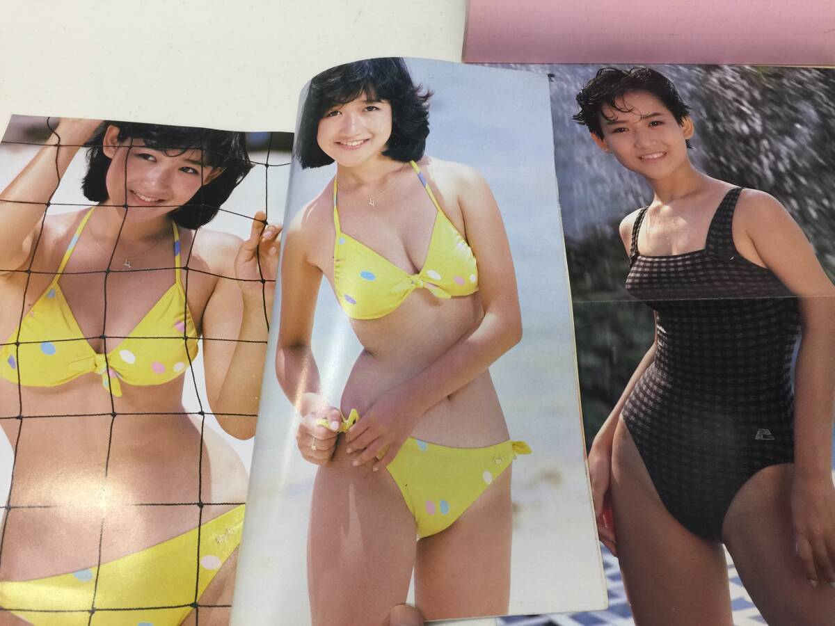 岡田有希子 写真集 もっと逢いたい DELUXEマガジン もっと逢いたい…有希子　PECIAL DX近代映画　2冊セット　　　　KJ2T_画像3
