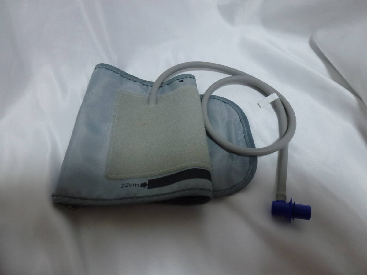 USED品★オムロン製上腕式血圧計 HEM-7120_画像4