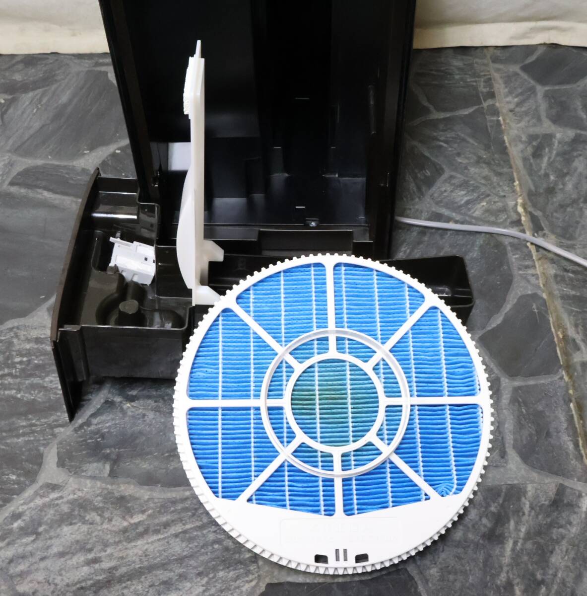 ⑤SHARPシャープ加湿 空気清浄機/KI-SX70-T◆2024年製◆ブラック系◆サイズ 約W39.5×H65×25.5㎝◆動作確認OK_画像10