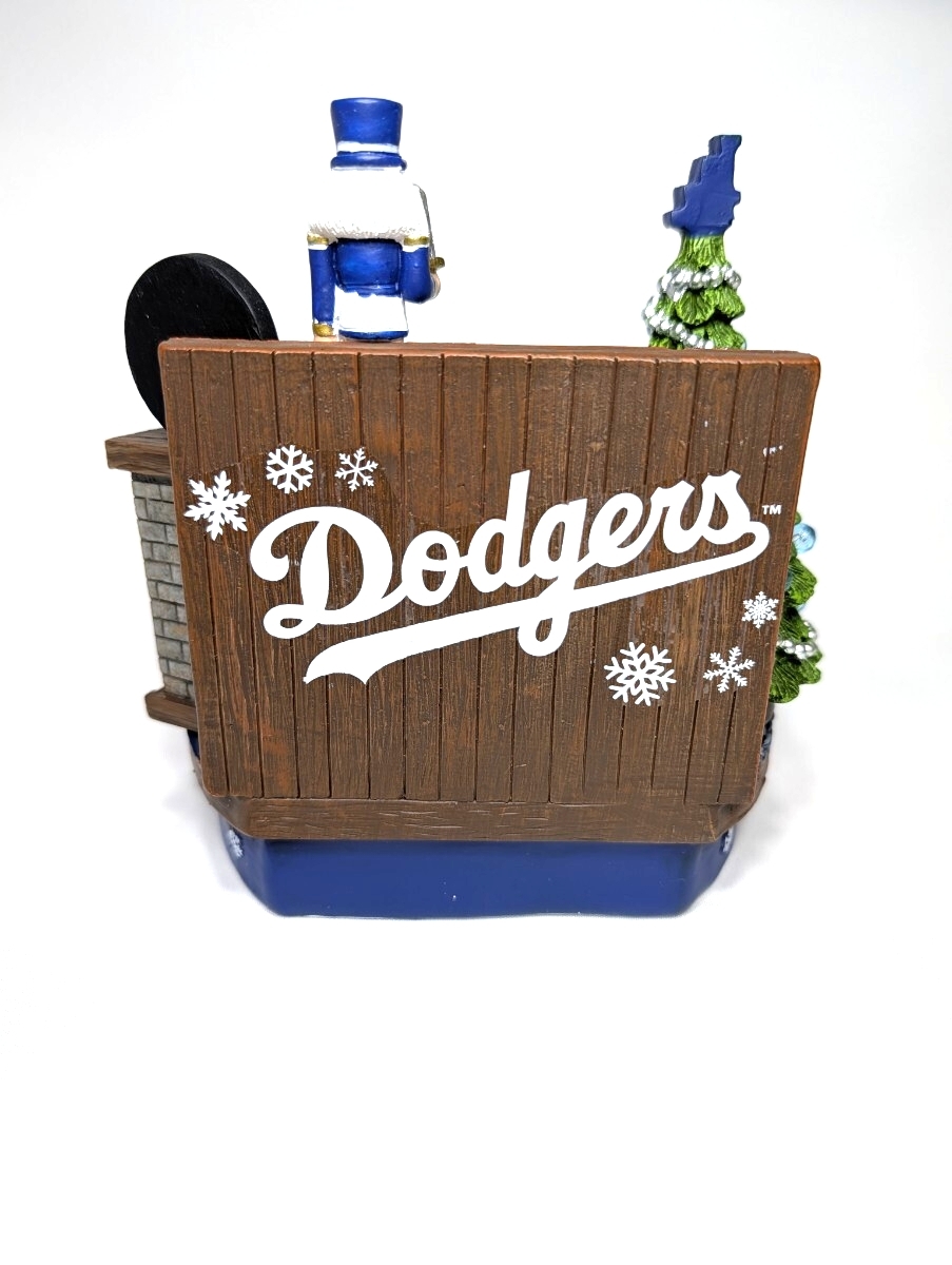 【新品・光る】大谷翔平 ドジャース 2024 ボブルヘッド FOCO クリスマス ライトアップ機能付 フィギュア_画像4