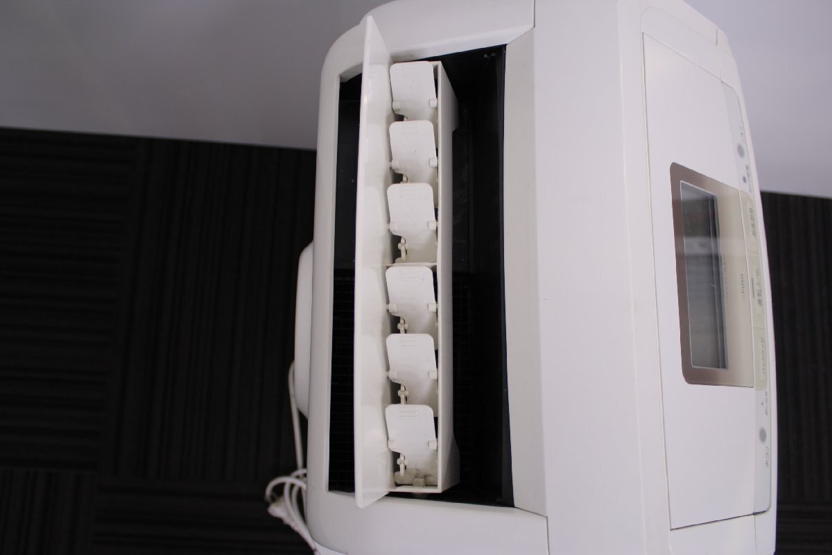 ☆【1R1113-7】 DAIKIN ダイキン 除加湿空気清浄機 クリアフォースZ MCZ70U-W 100V ジャンク_画像8