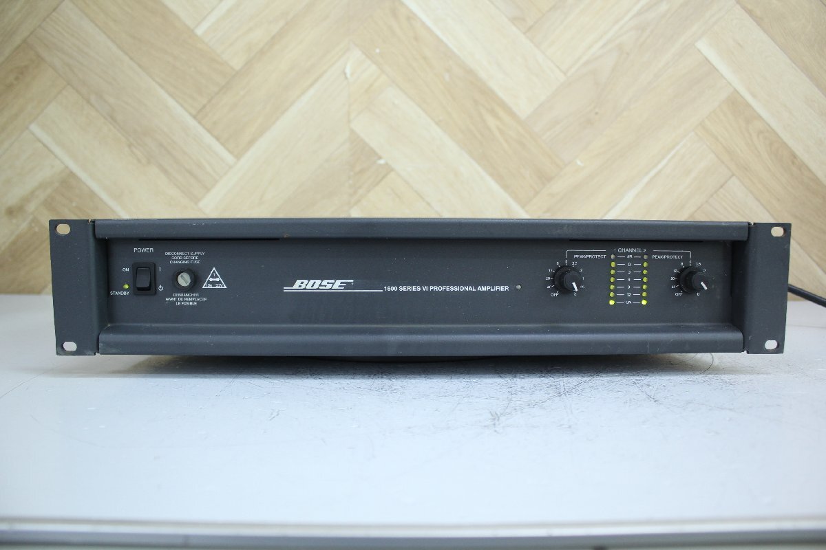 ☆【2K1114-40】 音出しOK BOSE ボーズ 2chパワーアンプ 1600SERIES Ⅵ 100V ジャンク_画像2