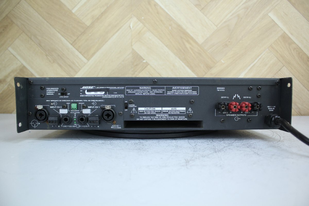 ☆【2K1114-40】 音出しOK BOSE ボーズ 2chパワーアンプ 1600SERIES Ⅵ 100V ジャンク_画像4