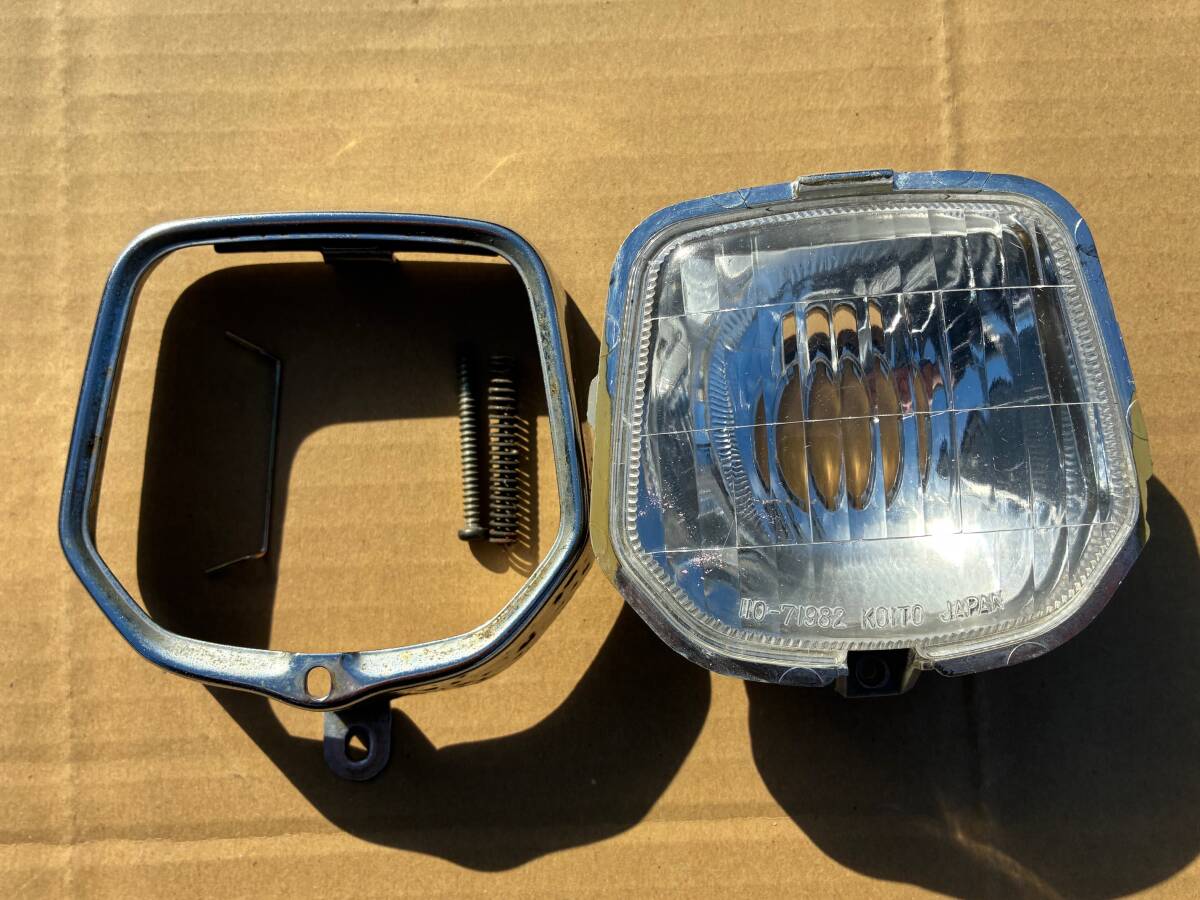 中古品　パッソル　純正ヘッドライト_画像4