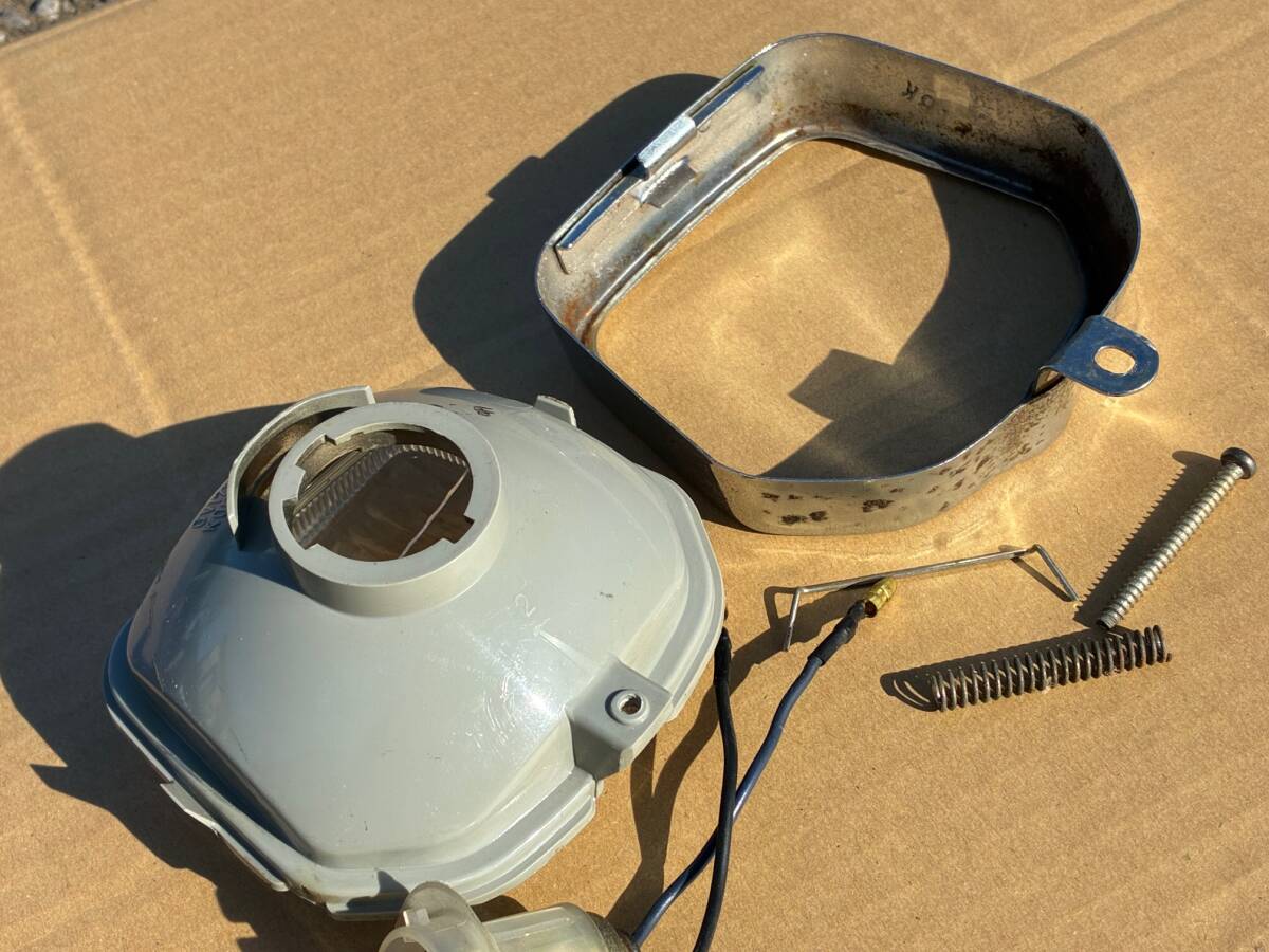 中古品　パッソル　純正ヘッドライト_画像7