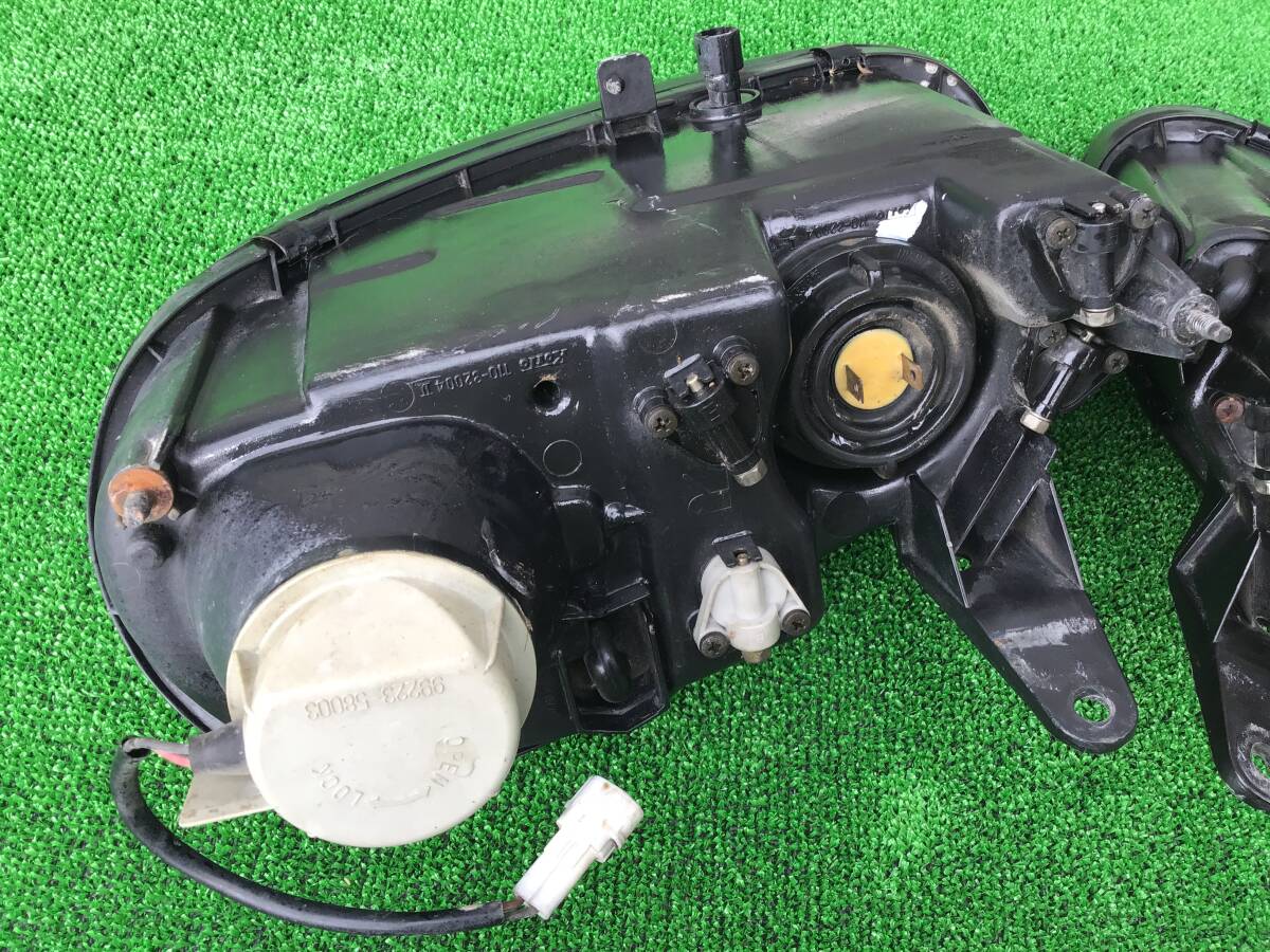 EA11R Cappuccino 5MT F6A (G6) передняя фара левый правый