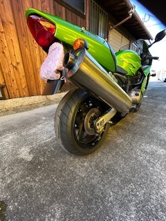 メガスポーツ カワサキZX12R A型(タンクカバーB型) インナーガソリンタンク(鉄) リア-シートカウル 中古オマケ付けます_画像4