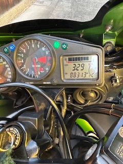 メガスポーツ カワサキZX12R A型(タンクカバーB型) インナーガソリンタンク(鉄) リア-シートカウル 中古オマケ付けます_画像7