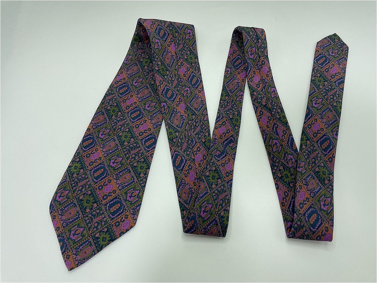 【超美品】BALENCIAGA　バレンシアガ　花柄 ネクタイ 3本以上 送料無料 メンズ グリーンパープル　1001252_画像3