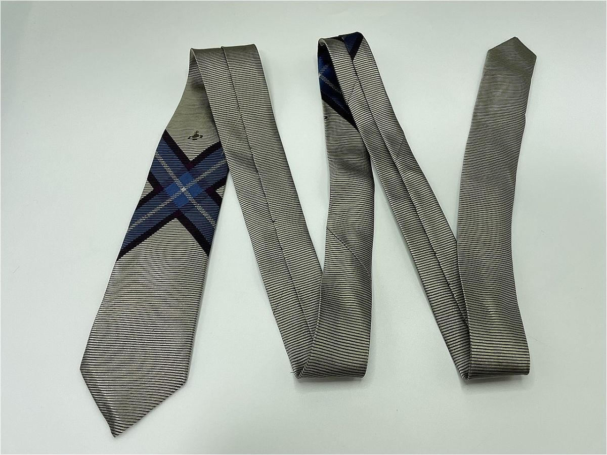 【超美品】Vivienne Westwood　ヴィヴィアンウエストウッド　オーブ＆チェック柄 ネクタイ 3本以上 送料無料 メンズ グレイ　1102051_画像3