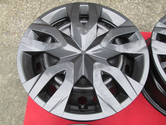 ★新車外し トヨタ 新型 60系 プリウス純正スチールホイール4本セット C-HR スタッドレス用に_画像6