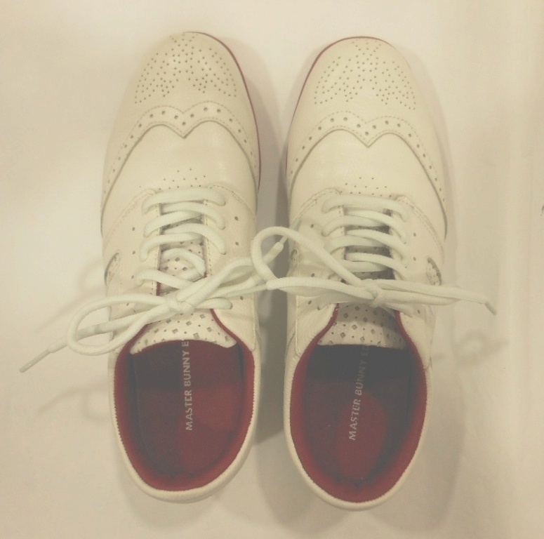 ★美品・MASTER BUNNY EDITION マスターバニーエディション スパイクレスゴルフシューズ ホワイト系 25.5★_画像1