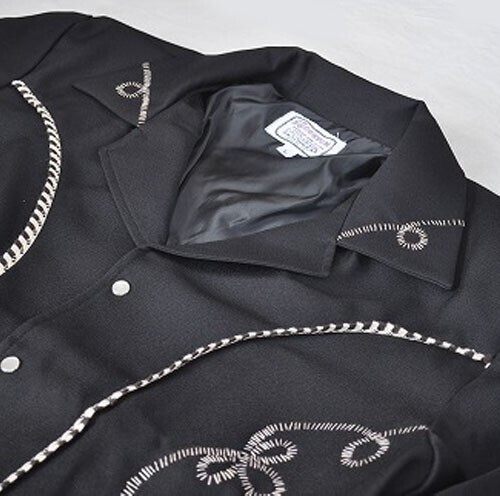 復刻　ウエスタンジャケット　ブラック　サイズ表示L　新品　メンズのMサイズ_画像4