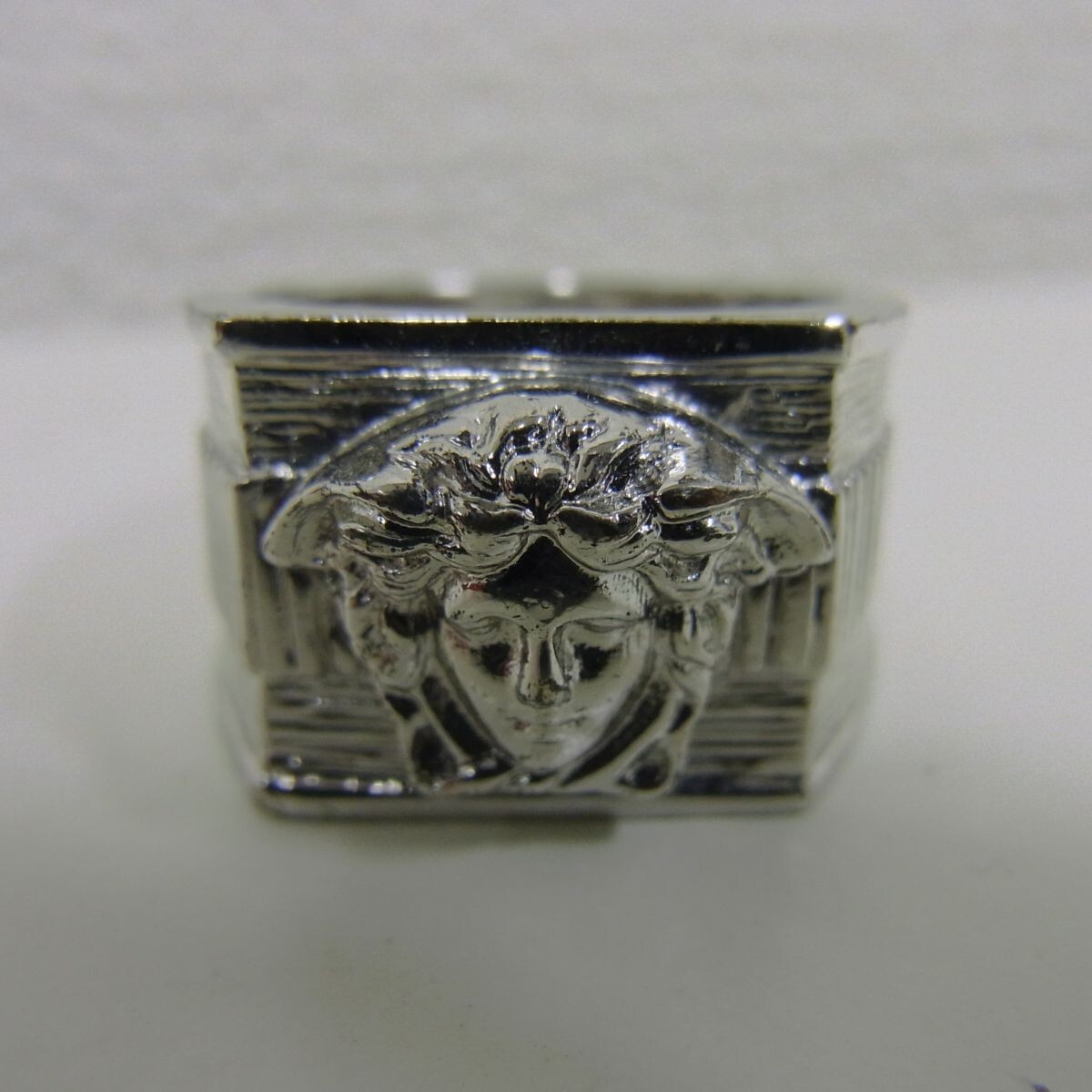 C3437-Y20-5098*VERSACE Versace кольцо Италия производства мода текущее состояние товар ②*