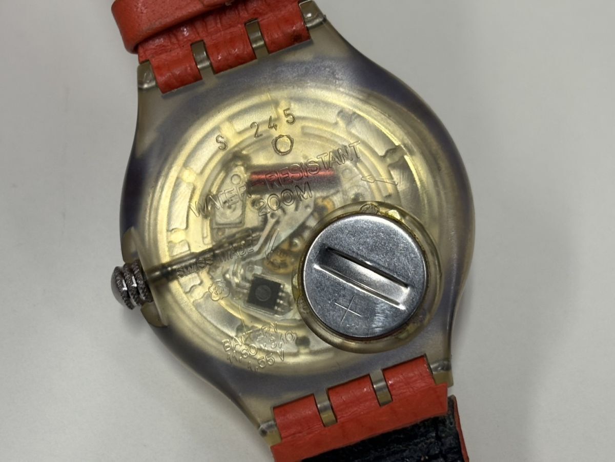 C3654-X12-351◎swatch スウォッチ 200M クォーツ 腕時計 現状品①◎_画像4